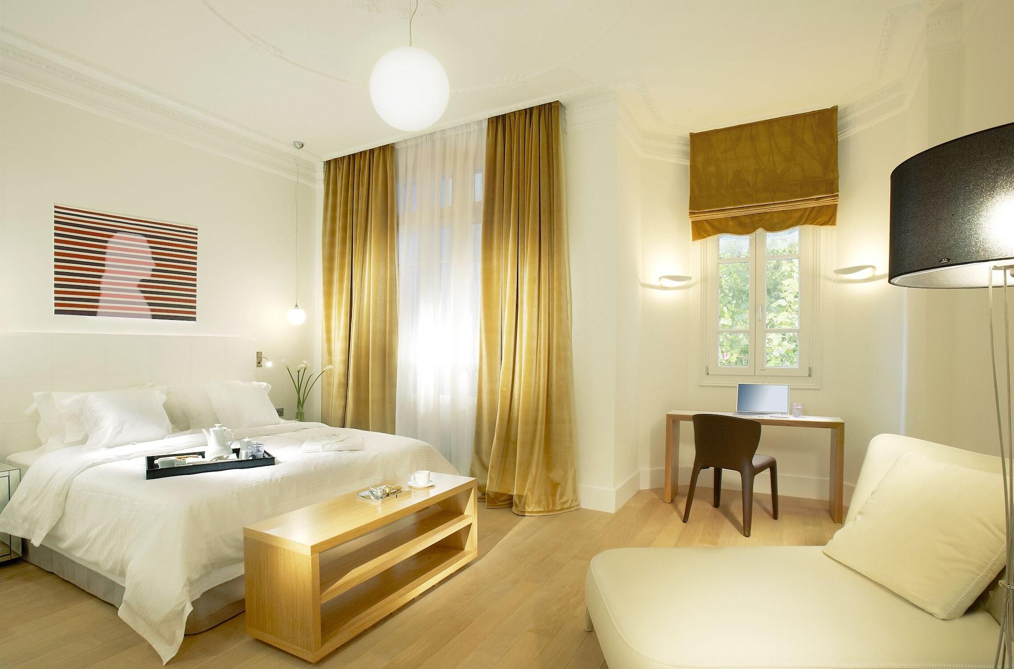 The Excelsior - Small Luxury Hotels Of The World Thessaloníki Ngoại thất bức ảnh A room at the hotel