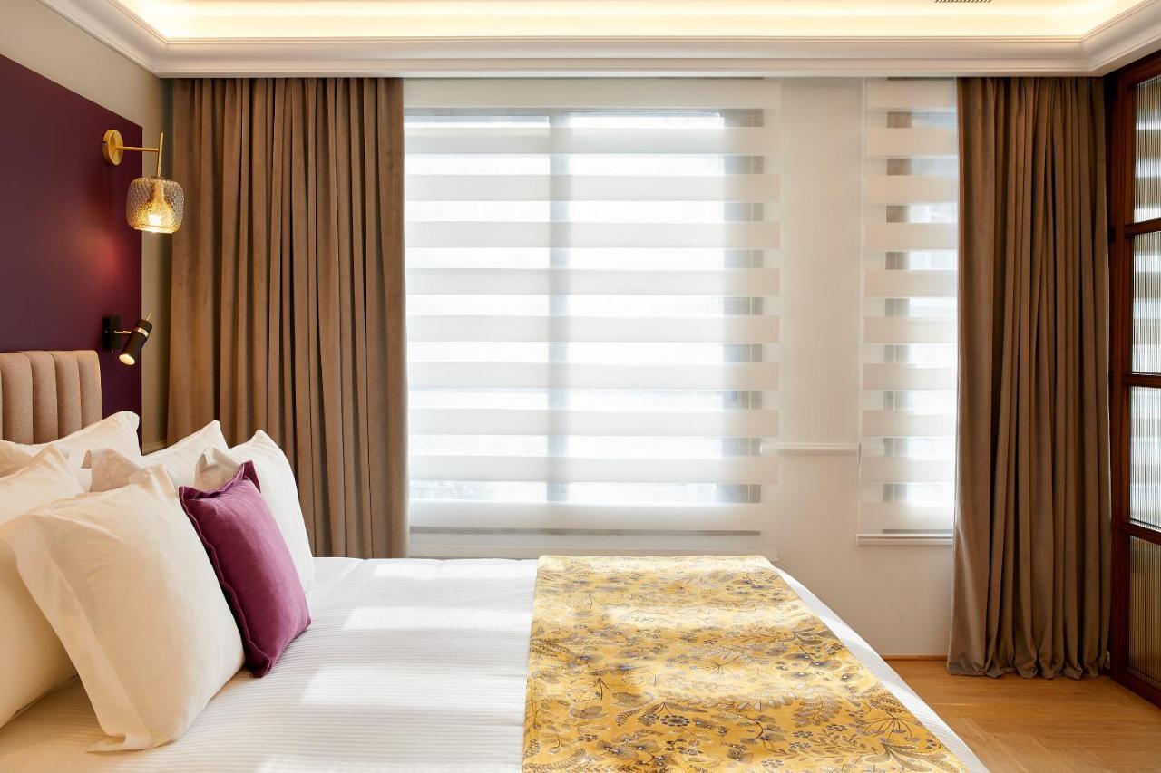 The Excelsior - Small Luxury Hotels Of The World Thessaloníki Ngoại thất bức ảnh A bed runner